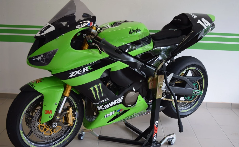 Umbgebautes Motorrad Kawasaki Ninja ZX-6R 636 Bild 12: Umbgebautes Motorrad Kawasaki Ninja ZX-6R 636
