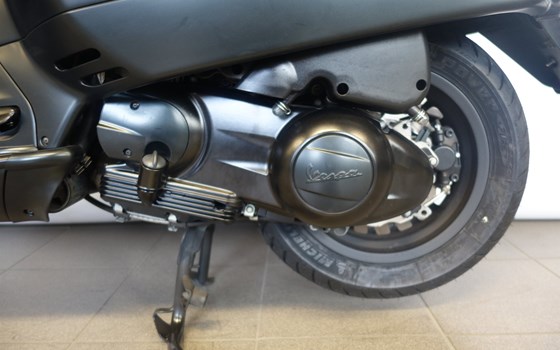 Umgebautes Motorrad Vespa GTS 300 i.e. Super Sport von Jahelka Zweirad GmbH - Bild 15 Umgebautes Motorrad Vespa GTS 300 i.e. Super Sport von Jahelka Zweirad GmbH - Bild 15