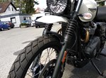 Umbgebautes Motorrad Triumph Street Scrambler