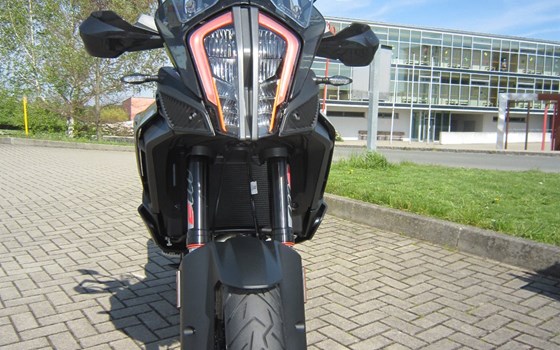 Umgebautes Motorrad KTM 1290 Super Adventure S von Motorradcenter Keßler - Bild 9 Umgebautes Motorrad KTM 1290 Super Adventure S von Motorradcenter Keßler - Bild 9