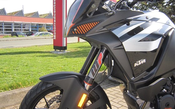 Umgebautes Motorrad KTM 1290 Super Adventure S von Motorradcenter Keßler - Bild 2 Umgebautes Motorrad KTM 1290 Super Adventure S von Motorradcenter Keßler - Bild 2