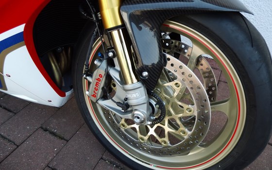 Umgebautes Motorrad Honda CBR1000RR Fireblade SP-2 von Motorrad-Centrum Lütjenburg - Bild 5 Umgebautes Motorrad Honda CBR1000RR Fireblade SP-2 von Motorrad-Centrum Lütjenburg - Bild 5
