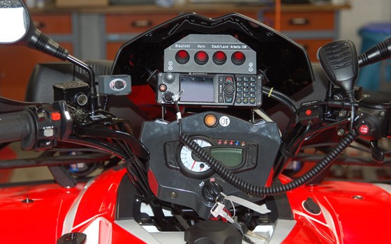 Umgebautes Motorrad Kymco MXU 700 EXi von Moto Service Knabe - Bild 6 Umgebautes Motorrad Kymco MXU 700 EXi von Moto Service Knabe - Bild 6