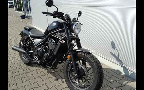 Umgebautes Motorrad Honda CMX500 Rebel von Fahrzeug-Center Schriewer GmbH - Bild 11 Umgebautes Motorrad Honda CMX500 Rebel von Fahrzeug-Center Schriewer GmbH - Bild 11