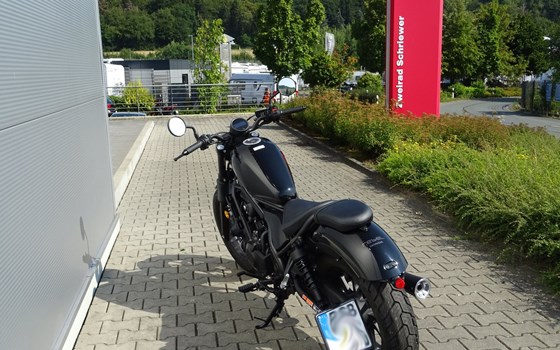 Umgebautes Motorrad Honda CMX500 Rebel von Fahrzeug-Center Schriewer GmbH - Bild 13 Umgebautes Motorrad Honda CMX500 Rebel von Fahrzeug-Center Schriewer GmbH - Bild 13