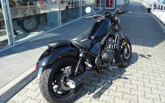 Umgebautes Motorrad Honda CMX500 Rebel von Fahrzeug-Center Schriewer GmbH - Bild 5 Umgebautes Motorrad Honda CMX500 Rebel von Fahrzeug-Center Schriewer GmbH - Bild 5