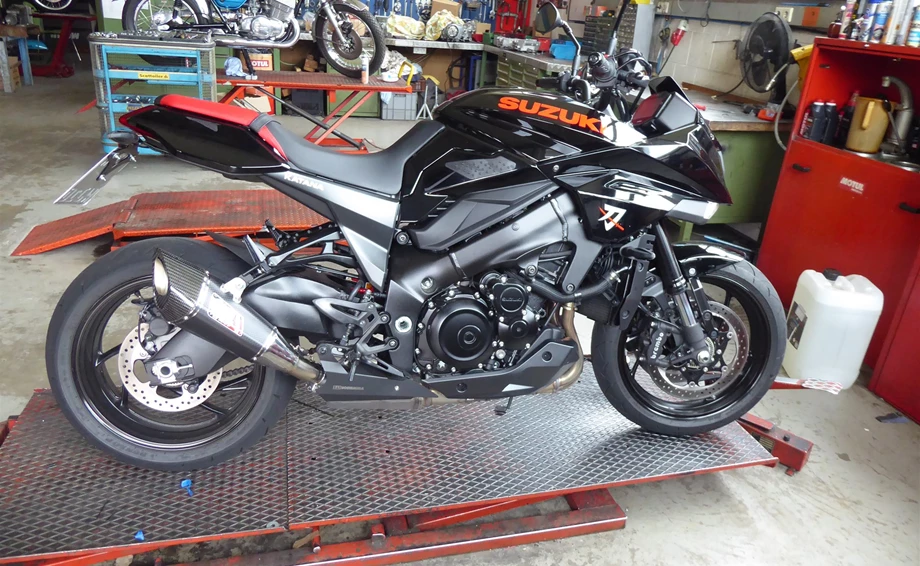 Umbgebautes Motorrad Suzuki Katana Bild 4: Umbgebautes Motorrad Suzuki Katana