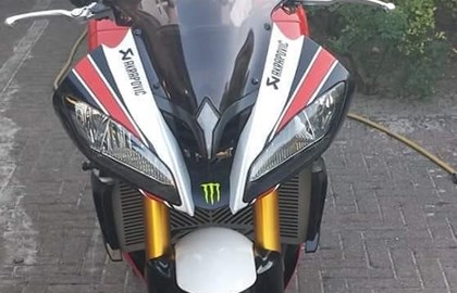 Yamaha FZ1 Custom Bike