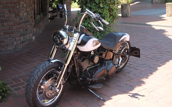Umgebautes Motorrad Harley-Davidson Softail Fat Boy FLFB von X-Trem Custombikes - Bild 10 Umgebautes Motorrad Harley-Davidson Softail Fat Boy FLFB von X-Trem Custombikes - Bild 10