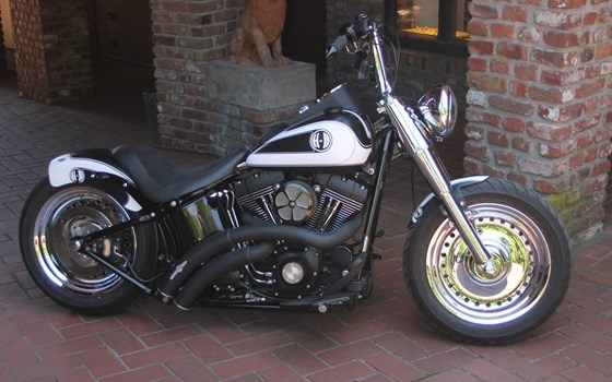 Umgebautes Motorrad Harley-Davidson Softail Fat Boy FLFB von X-Trem Custombikes - Bild 16 Umgebautes Motorrad Harley-Davidson Softail Fat Boy FLFB von X-Trem Custombikes - Bild 16