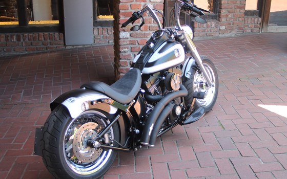 Umgebautes Motorrad Harley-Davidson Softail Fat Boy FLFB von X-Trem Custombikes - Bild 18 Umgebautes Motorrad Harley-Davidson Softail Fat Boy FLFB von X-Trem Custombikes - Bild 18