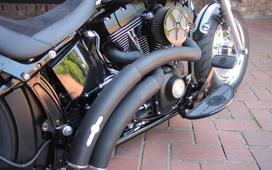 Umgebautes Motorrad Harley-Davidson Softail Fat Boy FLFB von X-Trem Custombikes - Bild 22 Umgebautes Motorrad Harley-Davidson Softail Fat Boy FLFB von X-Trem Custombikes - Bild 22
