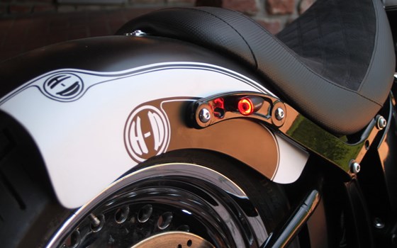 Umgebautes Motorrad Harley-Davidson Softail Fat Boy FLFB von X-Trem Custombikes - Bild 7 Umgebautes Motorrad Harley-Davidson Softail Fat Boy FLFB von X-Trem Custombikes - Bild 7