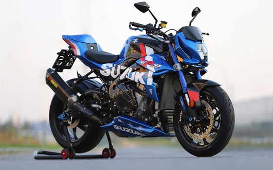 Umgebautes Motorrad Suzuki GSX-R 1000 R von Motorrad Bogoly KG - Bild 9 Umgebautes Motorrad Suzuki GSX-R 1000 R von Motorrad Bogoly KG - Bild 9