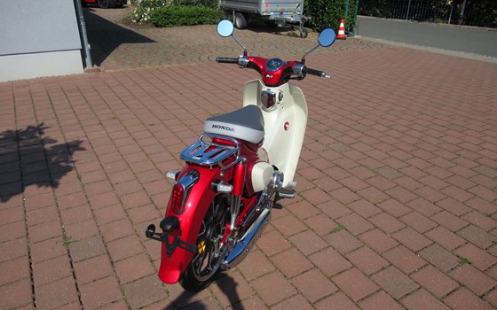 Umgebautes Motorrad Honda C 92 von Zweiradtechnik Jörg Schlieter - Bild 2 Umgebautes Motorrad Honda C 92 von Zweiradtechnik Jörg Schlieter - Bild 2