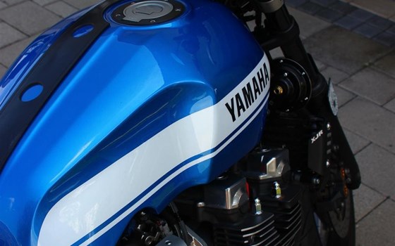 Umgebautes Motorrad Yamaha XJR 1300 von user1031976 - Bild 13 Umgebautes Motorrad Yamaha XJR 1300 von user1031976 - Bild 13