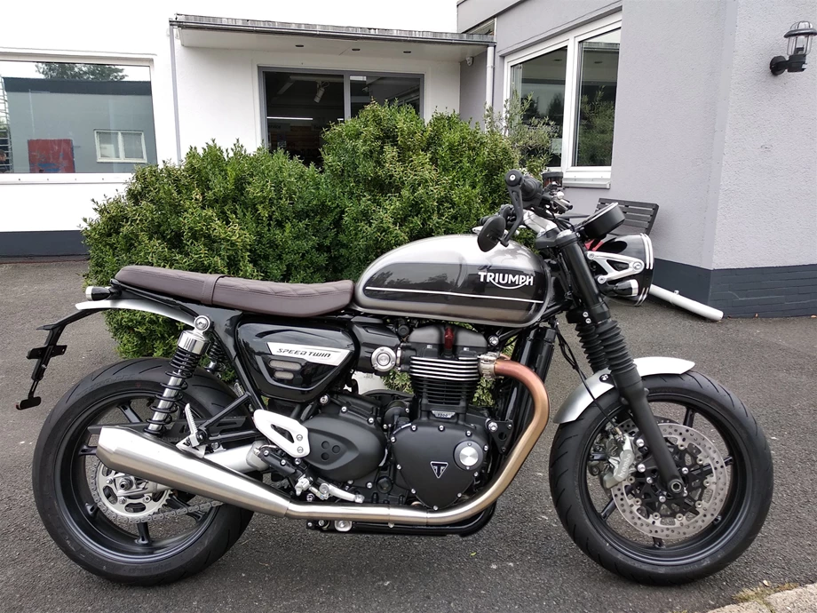 Rebuilt motorbike Triumph Speed Twin 1200 Bild 1: Rebuilt motorbike Triumph Speed Twin 1200