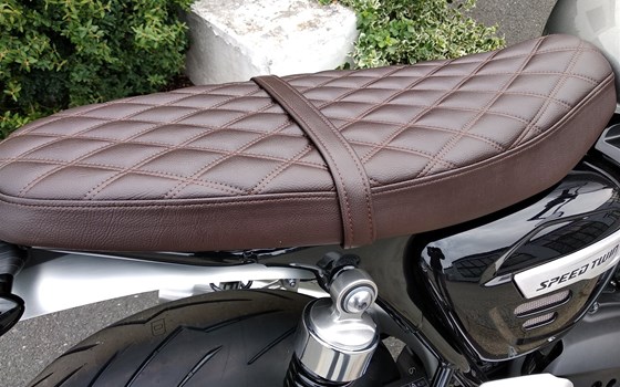 Umgebautes Motorrad Triumph Speed Twin 1200 von Motorrad Reinhardt GmbH - Bild 5 Umgebautes Motorrad Triumph Speed Twin 1200 von Motorrad Reinhardt GmbH - Bild 5