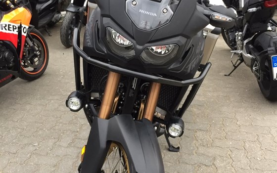 Umgebautes Motorrad Honda CRF1000L Africa Twin von Motorradcenter GmbH Rostock - Bild 5 Umgebautes Motorrad Honda CRF1000L Africa Twin von Motorradcenter GmbH Rostock - Bild 5