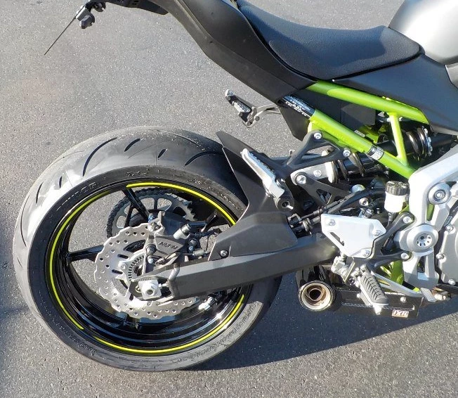 Umbgebautes Motorrad Kawasaki Z900 Bild 2: Umbgebautes Motorrad Kawasaki Z900