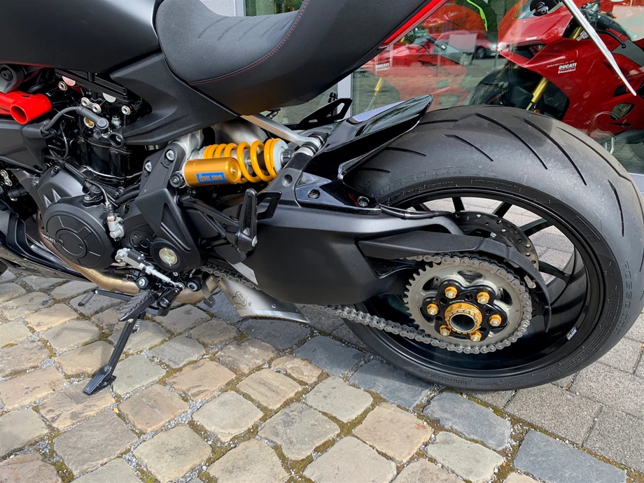 Umbgebautes Motorrad Ducati Diavel 1260 S Bild 6: Umbgebautes Motorrad Ducati Diavel 1260 S