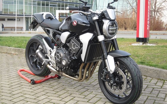Umgebautes Motorrad Honda CB 1000 R von Motorradcenter Keßler - Bild 15 Umgebautes Motorrad Honda CB 1000 R von Motorradcenter Keßler - Bild 15