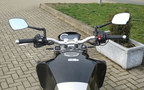Umgebautes Motorrad Honda CB 1000 R von Motorradcenter Keßler - Bild 16 Umgebautes Motorrad Honda CB 1000 R von Motorradcenter Keßler - Bild 16