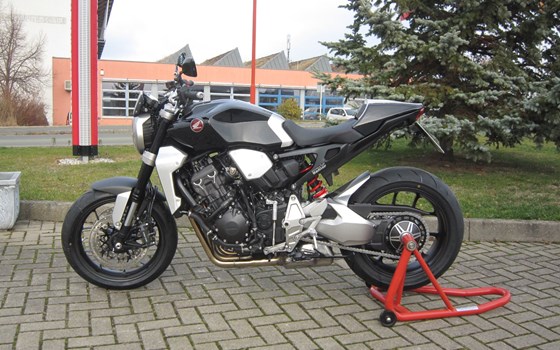 Umgebautes Motorrad Honda CB 1000 R von Motorradcenter Keßler - Bild 1 Umgebautes Motorrad Honda CB 1000 R von Motorradcenter Keßler - Bild 1