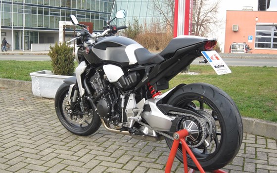 Umgebautes Motorrad Honda CB 1000 R von Motorradcenter Keßler - Bild 4 Umgebautes Motorrad Honda CB 1000 R von Motorradcenter Keßler - Bild 4