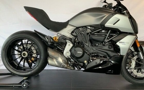 Umgebautes Motorrad Ducati Diavel 1260 von Autohaus Bernd Förster GmbH & CO. KG Motorrad Team - Bild 7 Umgebautes Motorrad Ducati Diavel 1260 von Autohaus Bernd Förster GmbH & CO. KG Motorrad Team - Bild 7
