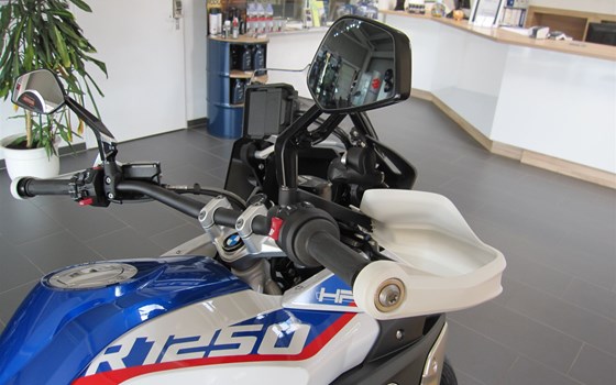 Umgebautes Motorrad BMW R 1250 GS von Motorradland Weißenfels GmbH - Bild 6 Umgebautes Motorrad BMW R 1250 GS von Motorradland Weißenfels GmbH - Bild 6