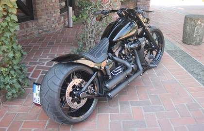 Harley-Davidson Softail Breakout FXSB Custom Bike