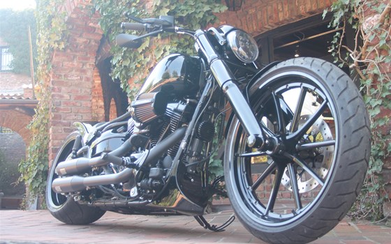 Umgebautes Motorrad Harley-Davidson Softail Breakout FXSB von X-Trem Custombikes - Bild 15 Umgebautes Motorrad Harley-Davidson Softail Breakout FXSB von X-Trem Custombikes - Bild 15