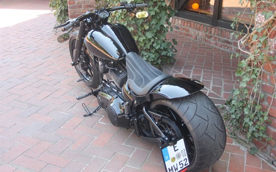 Umgebautes Motorrad Harley-Davidson Softail Breakout FXSB von X-Trem Custombikes - Bild 5 Umgebautes Motorrad Harley-Davidson Softail Breakout FXSB von X-Trem Custombikes - Bild 5