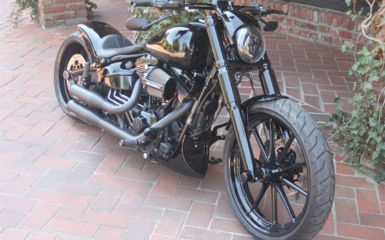 Umgebautes Motorrad Harley-Davidson Softail Breakout FXSB von X-Trem Custombikes - Bild 2 Umgebautes Motorrad Harley-Davidson Softail Breakout FXSB von X-Trem Custombikes - Bild 2