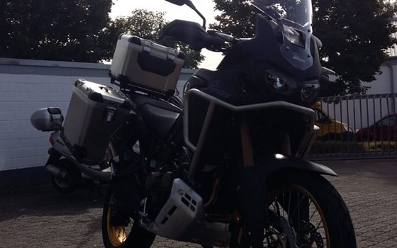 Umgebautes Motorrad Honda CRF1000L Africa Twin DCT von Motorradtechnik Lang GmbH - Bild 2 Umgebautes Motorrad Honda CRF1000L Africa Twin DCT von Motorradtechnik Lang GmbH - Bild 2