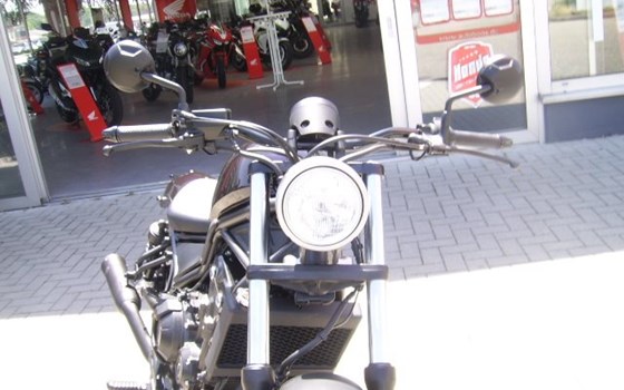 Umgebautes Motorrad Honda CMX500 Rebel von Auto-Boos GmbH - Bild 2 Umgebautes Motorrad Honda CMX500 Rebel von Auto-Boos GmbH - Bild 2