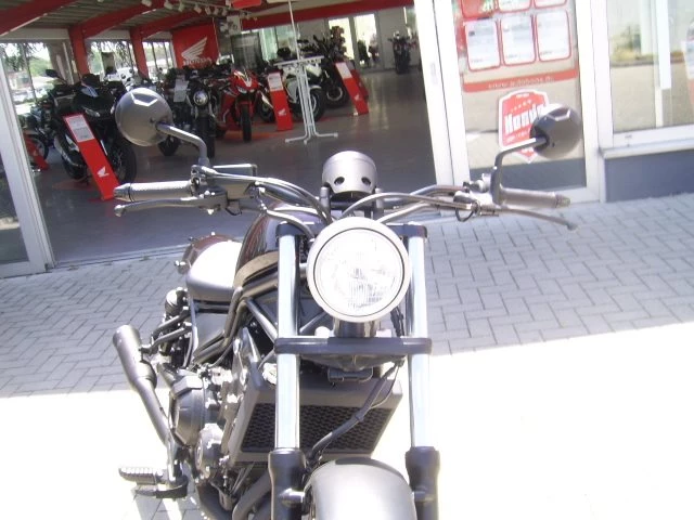 Rebuilt motorbike Honda CMX500 Rebel Bild 2: Rebuilt motorbike Honda CMX500 Rebel