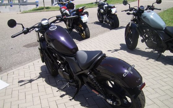 Umgebautes Motorrad Honda CMX500 Rebel von Auto-Boos GmbH - Bild 3 Umgebautes Motorrad Honda CMX500 Rebel von Auto-Boos GmbH - Bild 3