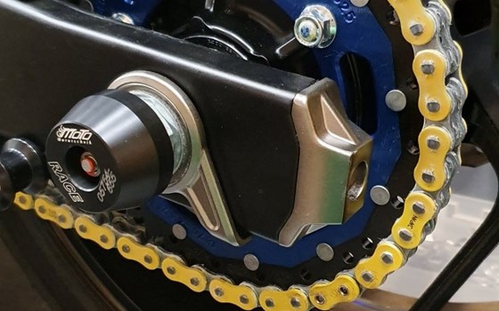 Umgebautes Motorrad Suzuki GSX-S750 von Suhrau's Motorshop - Bild 5 Umgebautes Motorrad Suzuki GSX-S750 von Suhrau's Motorshop - Bild 5