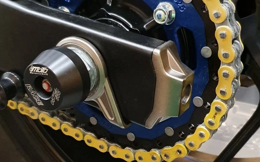 Umbgebautes Motorrad Suzuki GSX-S750 Bild 5: Umbgebautes Motorrad Suzuki GSX-S750