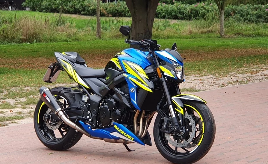 Umbgebautes Motorrad Suzuki GSX-S750 Bild 1: Umbgebautes Motorrad Suzuki GSX-S750