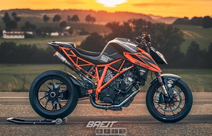 KTM 1290 Super Duke R Custom Bike KTM 1290 Super Duke R Custom Bike