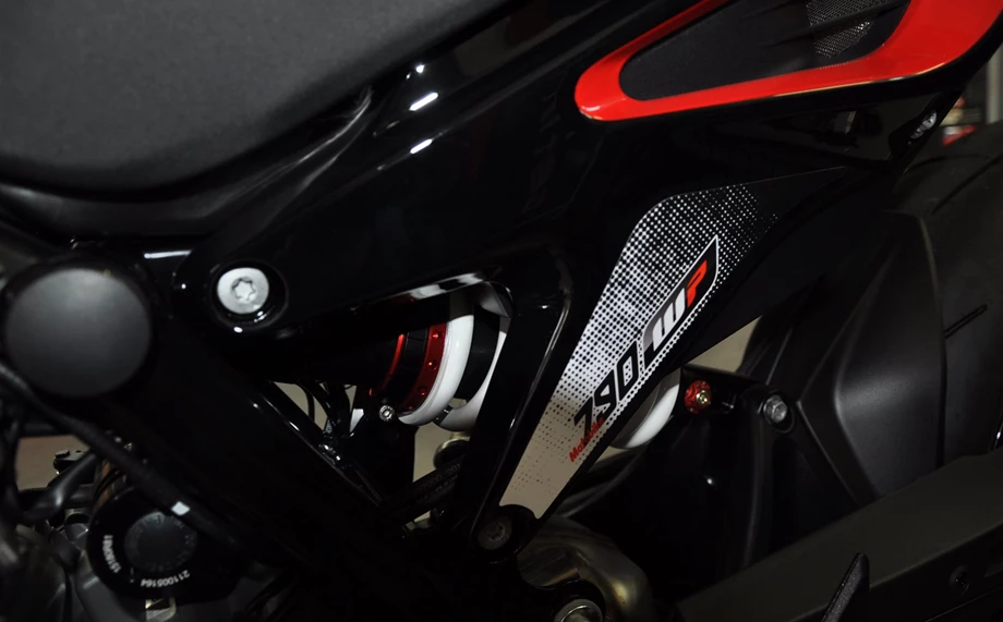 Umbgebautes Motorrad KTM 790 Duke Bild 4: Umbgebautes Motorrad KTM 790 Duke