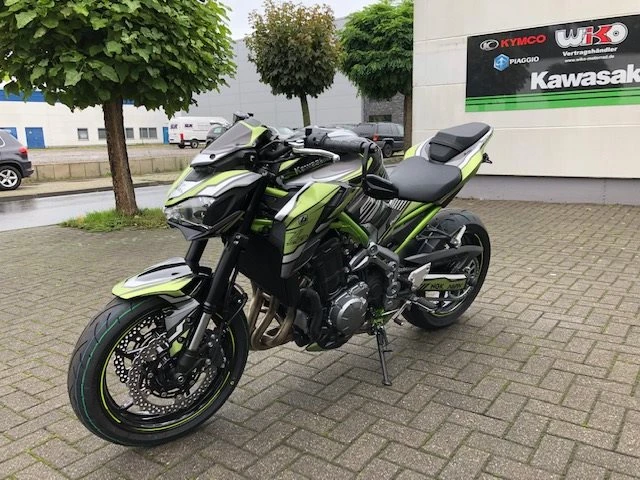 Umbgebautes Motorrad Kawasaki Z900 Bild 12: Umbgebautes Motorrad Kawasaki Z900