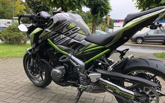 Umgebautes Motorrad Kawasaki Z900 von WIKO Motorrad GmbH - Bild 3 Umgebautes Motorrad Kawasaki Z900 von WIKO Motorrad GmbH - Bild 3