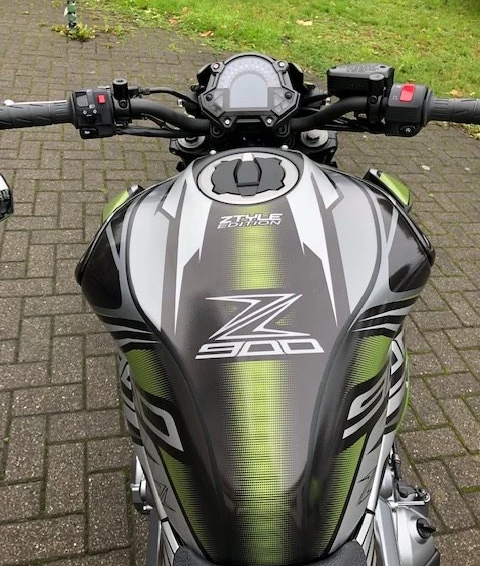 Umbgebautes Motorrad Kawasaki Z900 Bild 9: Umbgebautes Motorrad Kawasaki Z900