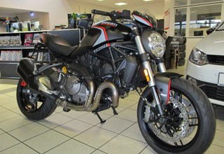 Ducati Monster 821 Dark