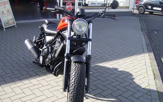 Umgebautes Motorrad Honda CMX500 Rebel von Auto-Boos GmbH - Bild 6 Umgebautes Motorrad Honda CMX500 Rebel von Auto-Boos GmbH - Bild 6
