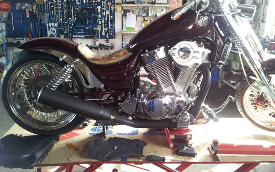 Umgebautes Motorrad Suzuki Intruder VS 1400 von Motorrad Otto - Bild 9 Umgebautes Motorrad Suzuki Intruder VS 1400 von Motorrad Otto - Bild 9
